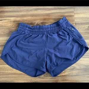 RELISTING - Lululemon Tracker Shorts - 4"